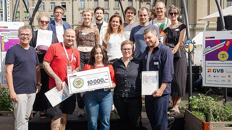 Berner Nachhaltigkeitspreis geht an Schweizer Tafel und Dreigänger
